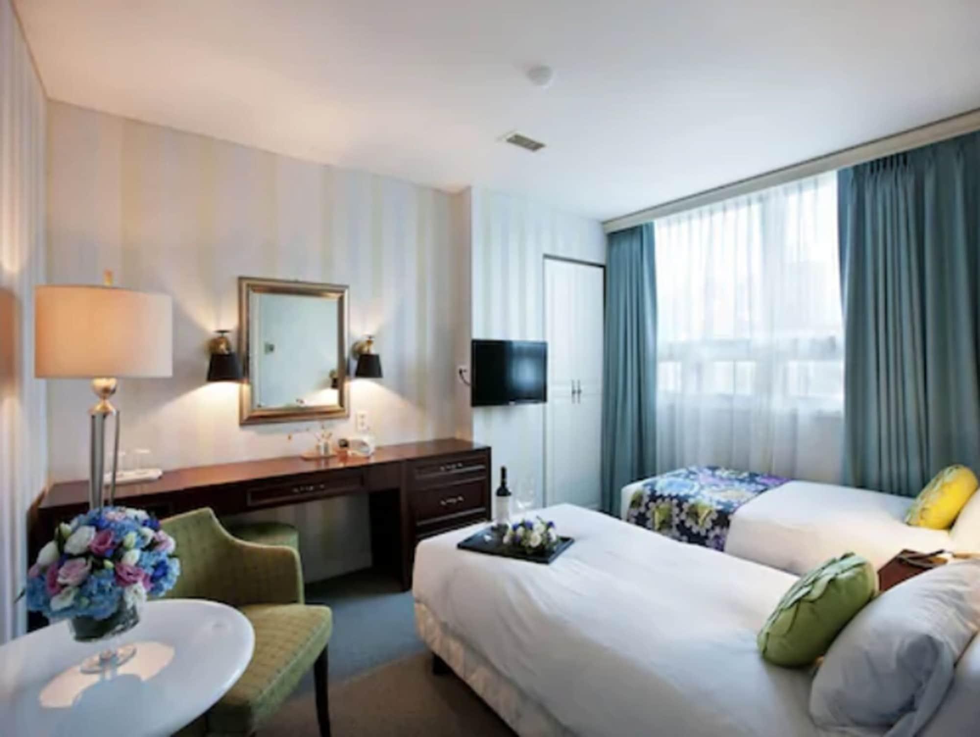 סיאול Central Tourist Hotel מראה חיצוני תמונה