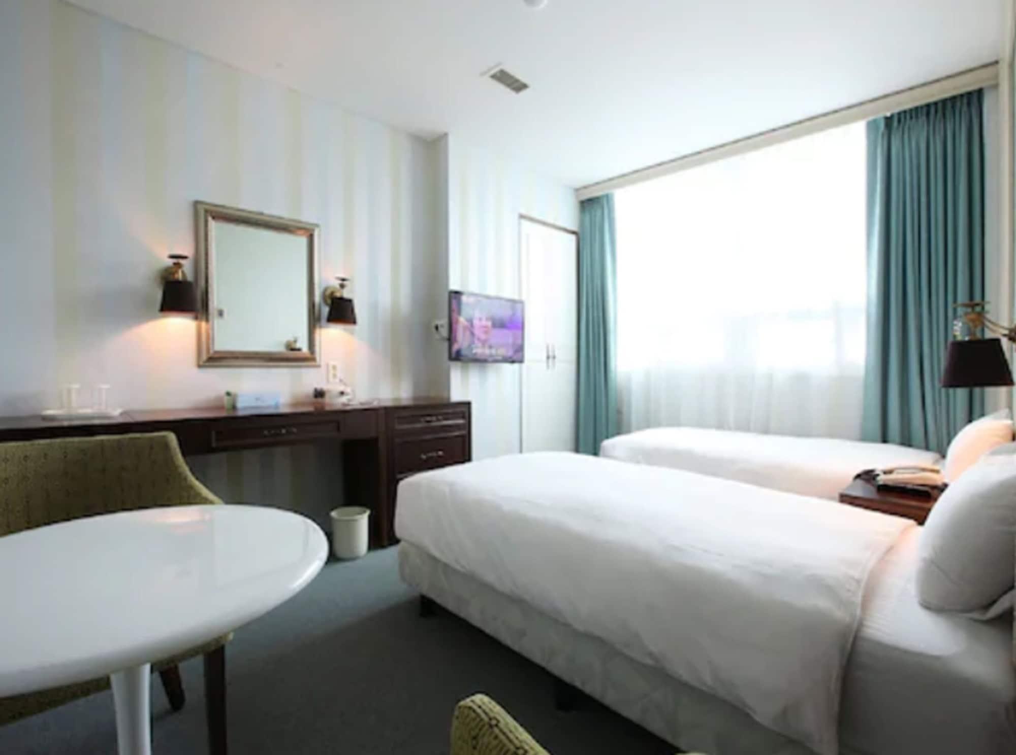 סיאול Central Tourist Hotel מראה חיצוני תמונה