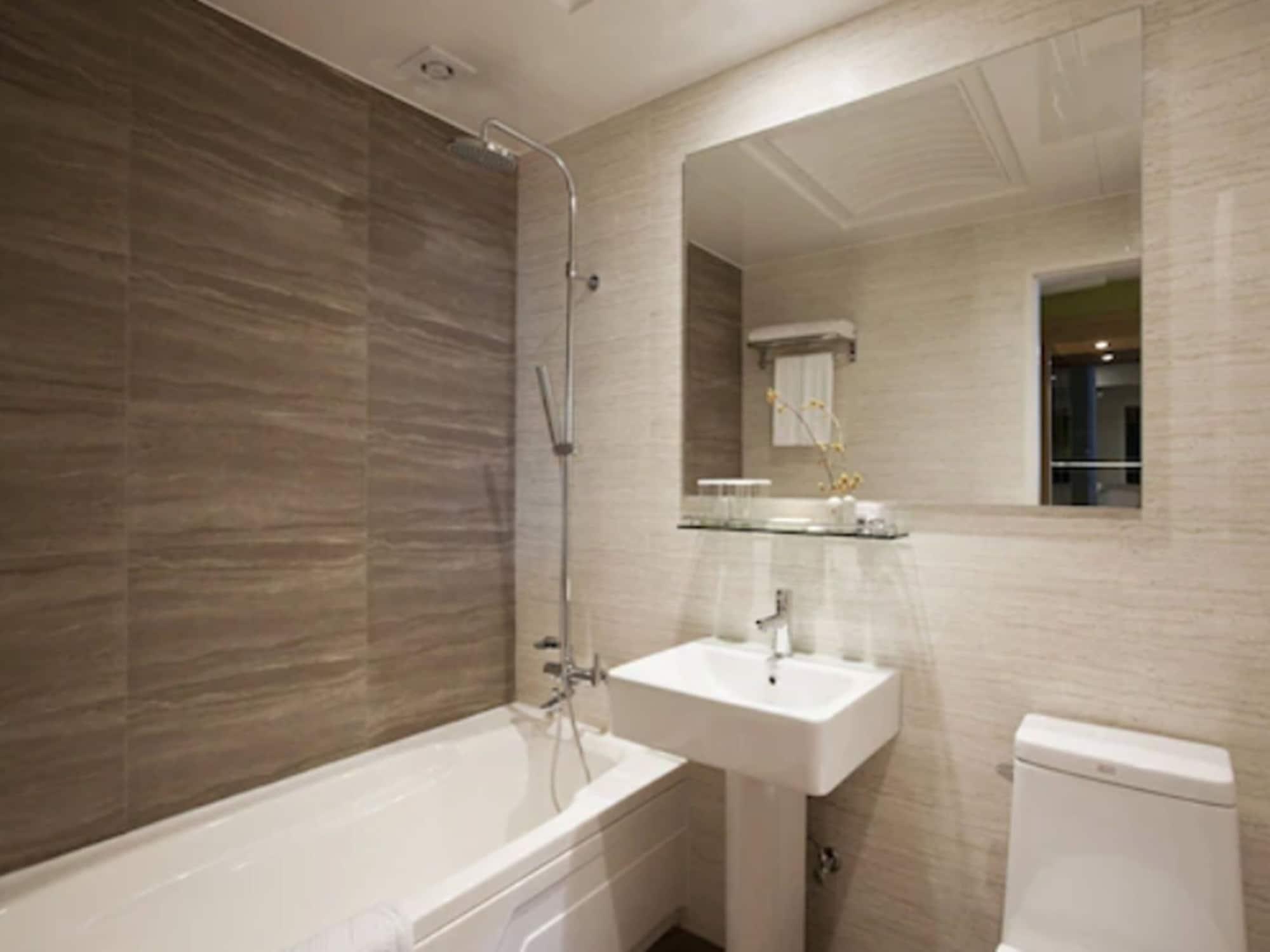 סיאול Central Tourist Hotel מראה חיצוני תמונה