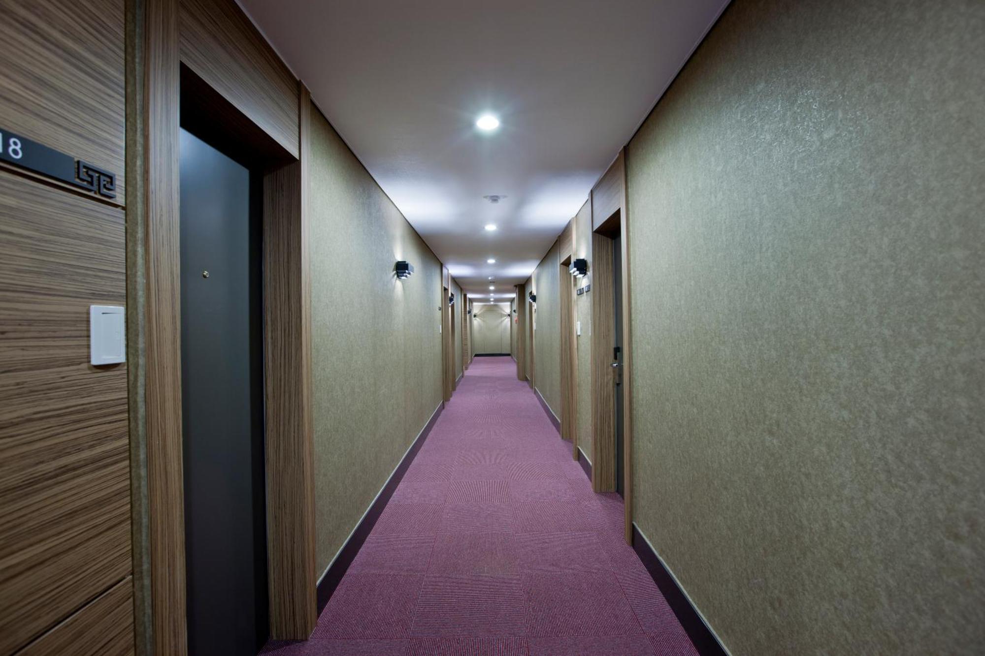 סיאול Central Tourist Hotel מראה חיצוני תמונה